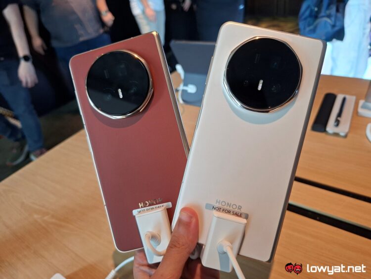 HONOR Magic V5
