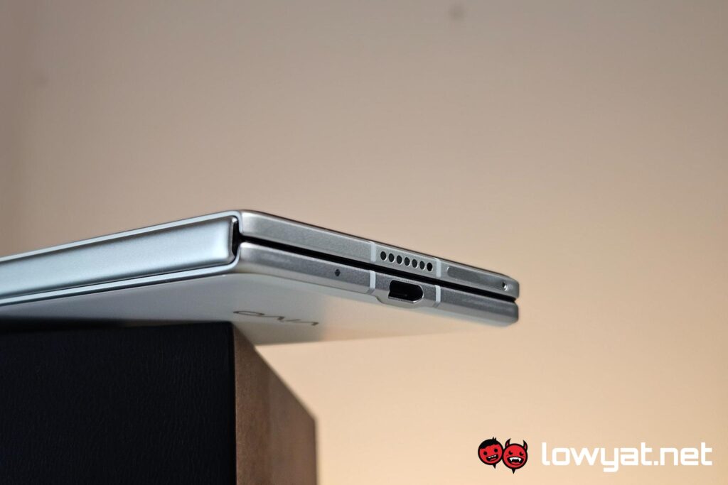 vivo X Fold5 port