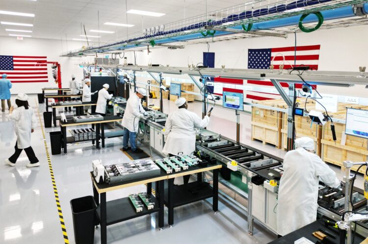 Apple-American-Manufacturing-Program-1
