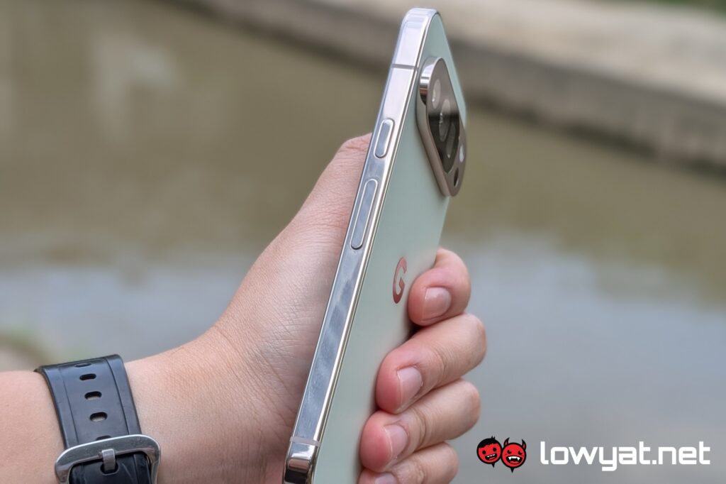 Google Pixel 10 Pro side