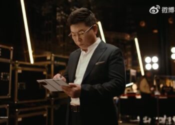 Huawei Mate XTs teaser China