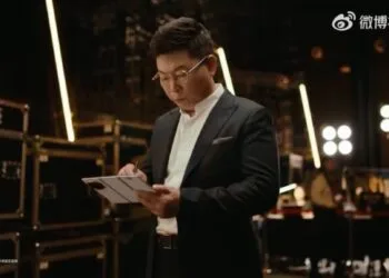 Huawei Mate XTs teaser China