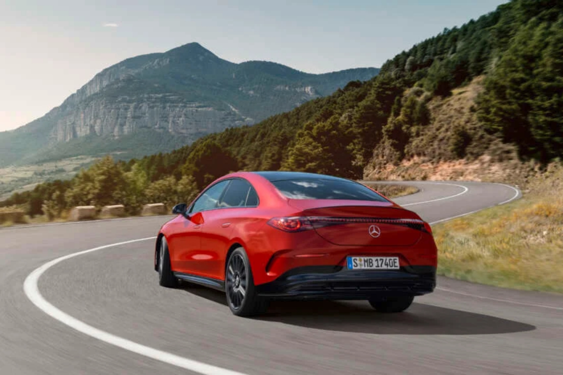 Mercedes Benz CLA
