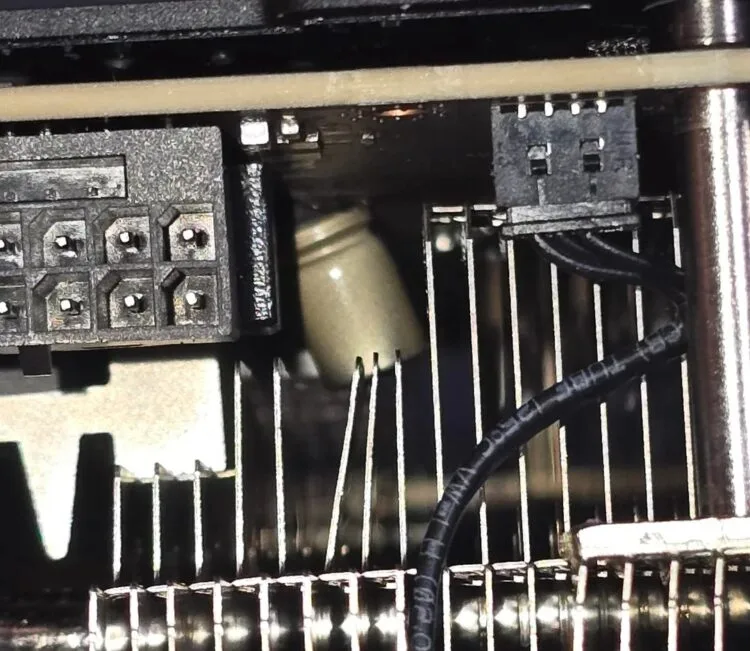 NVIDIA-RTX-5090-PNY-Exploding-Capacitor-1