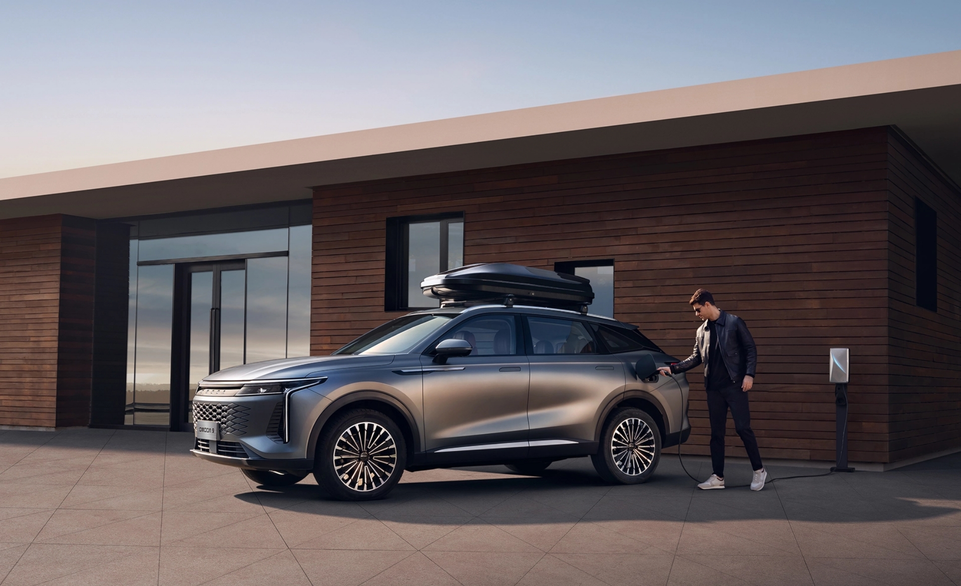 Omoda C9 PHEV
