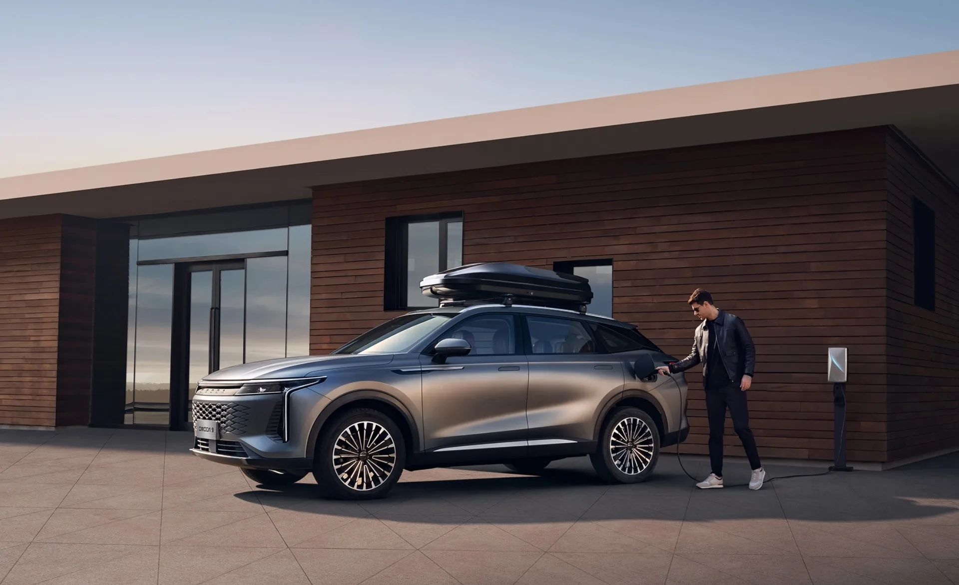 Omoda C9 PHEV