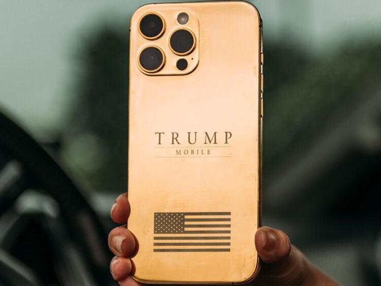 Trump Mobile T1 Phone photoshop 1