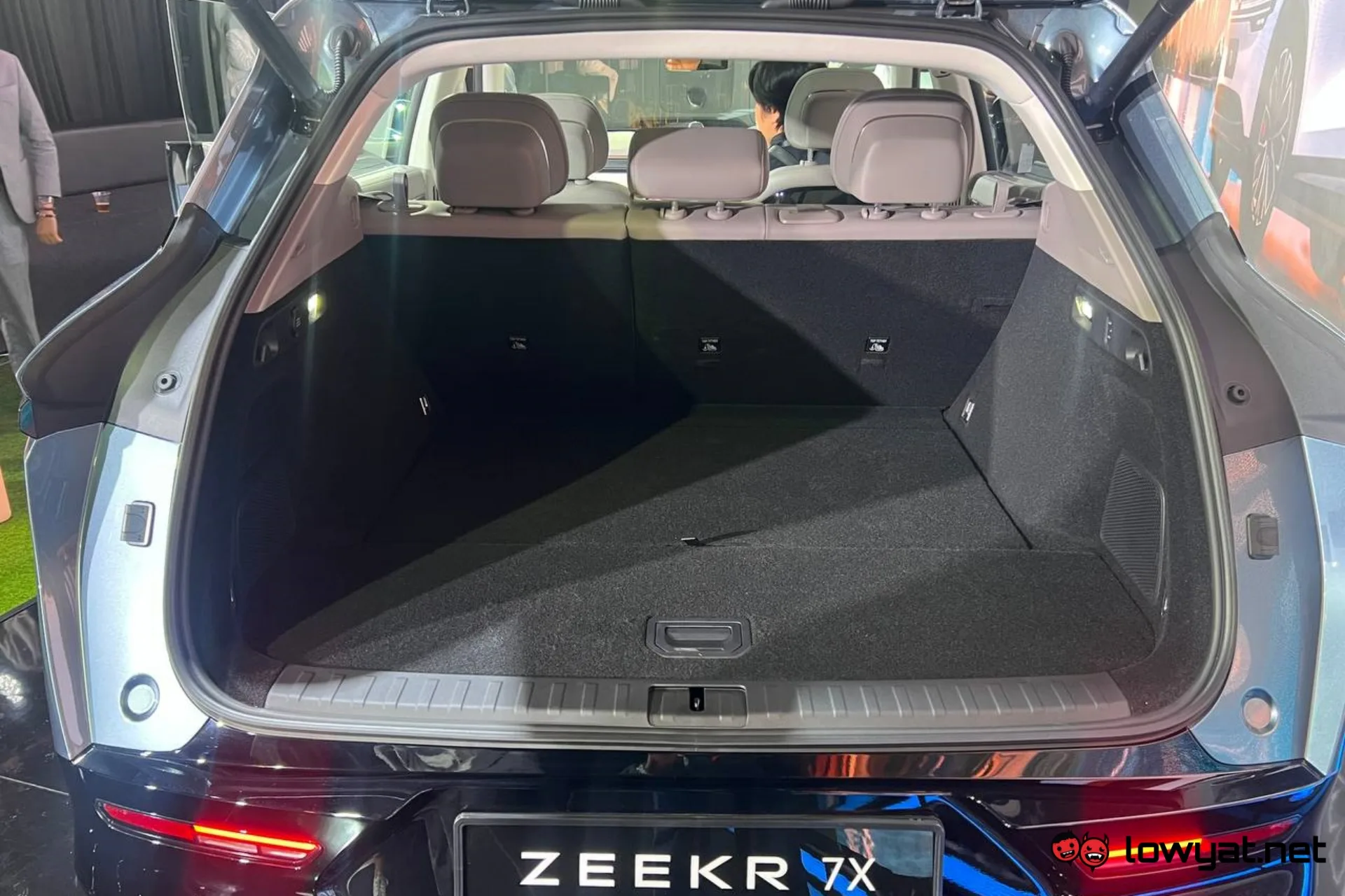 Zeekr 7X