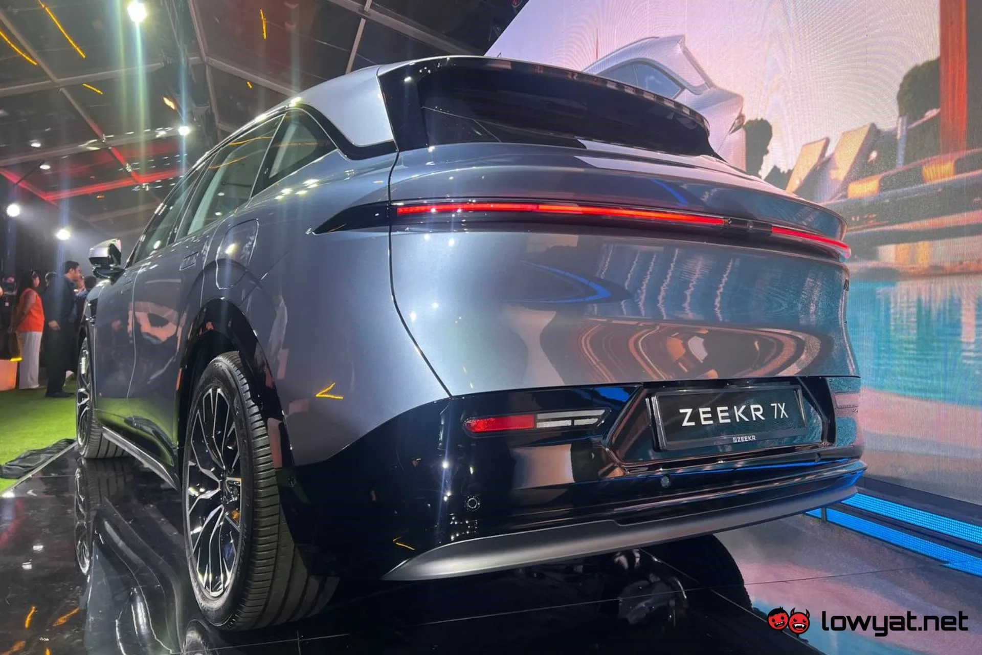 Zeekr 7X