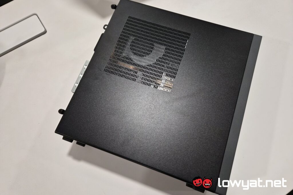ASUS ExpertCentre P500SV lid