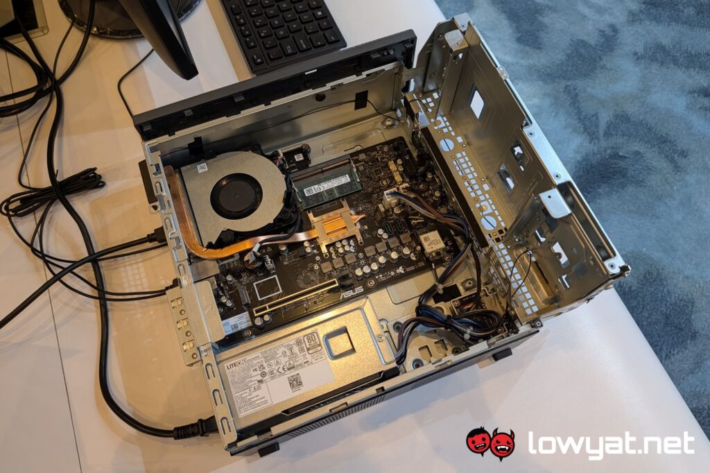 ASUS ExpertCentre P500SV open