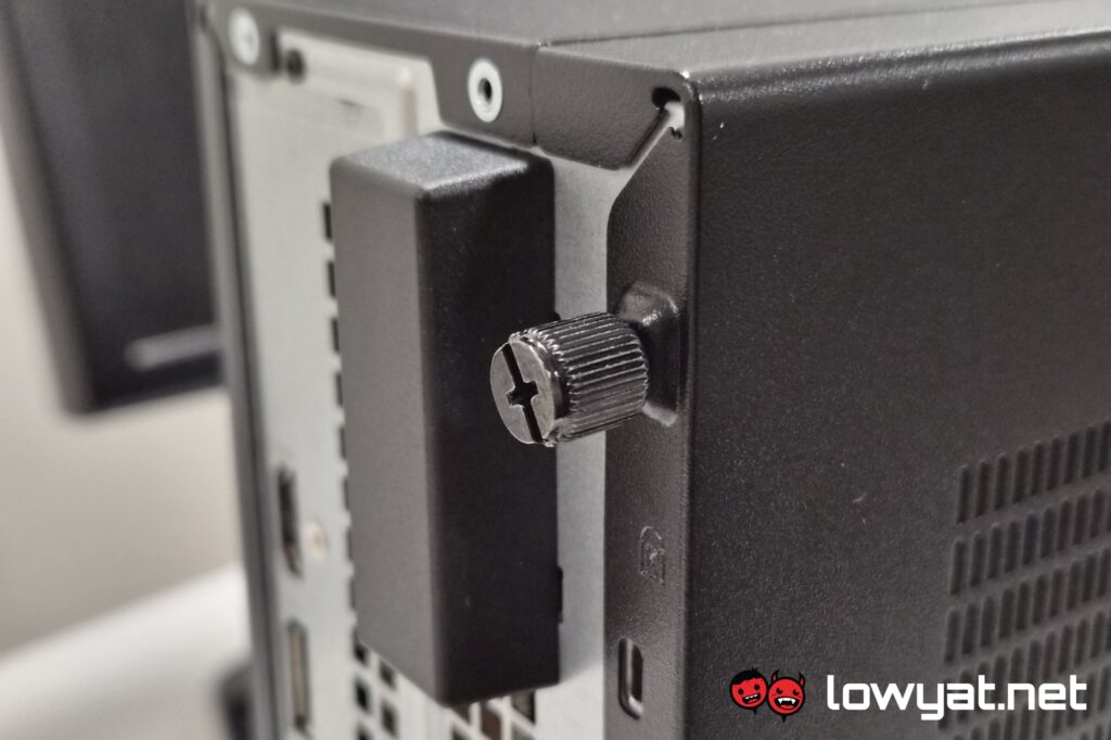 ASUS ExpertCentre P500SV toolless screw