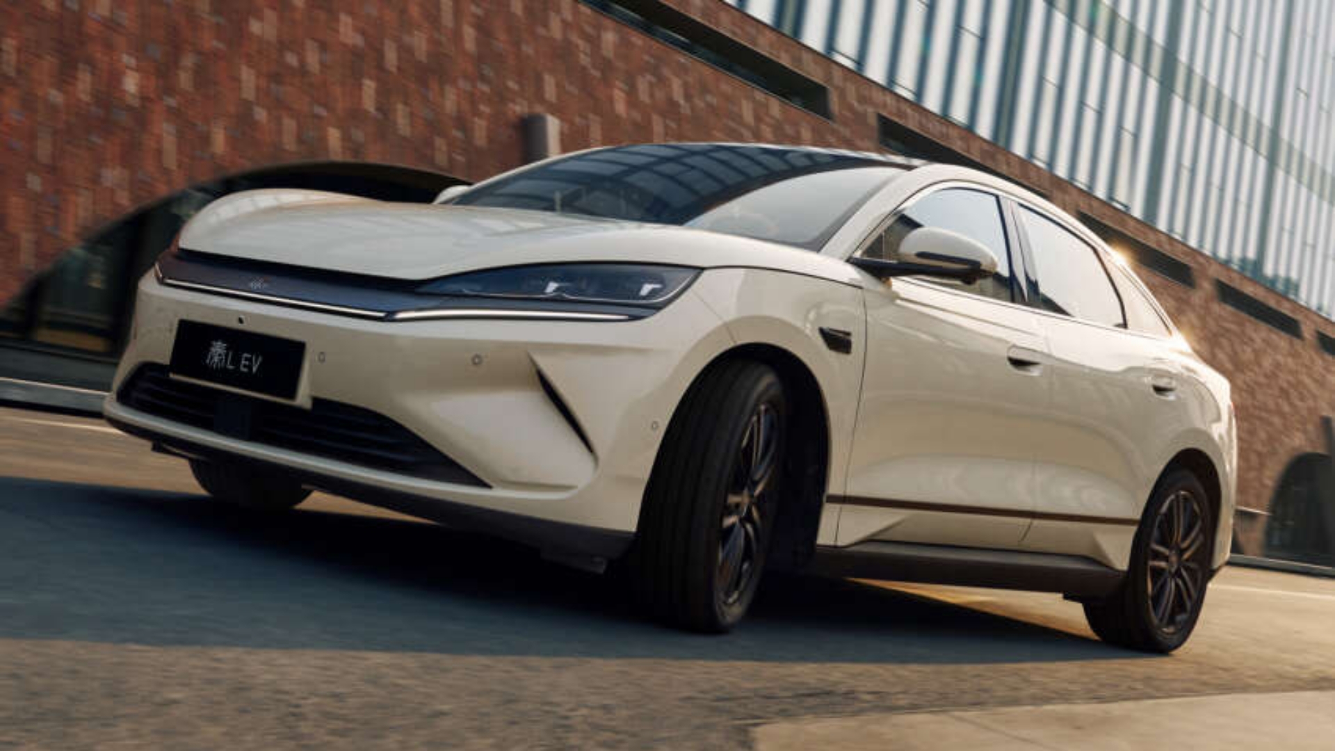 BYD Qin L EV
