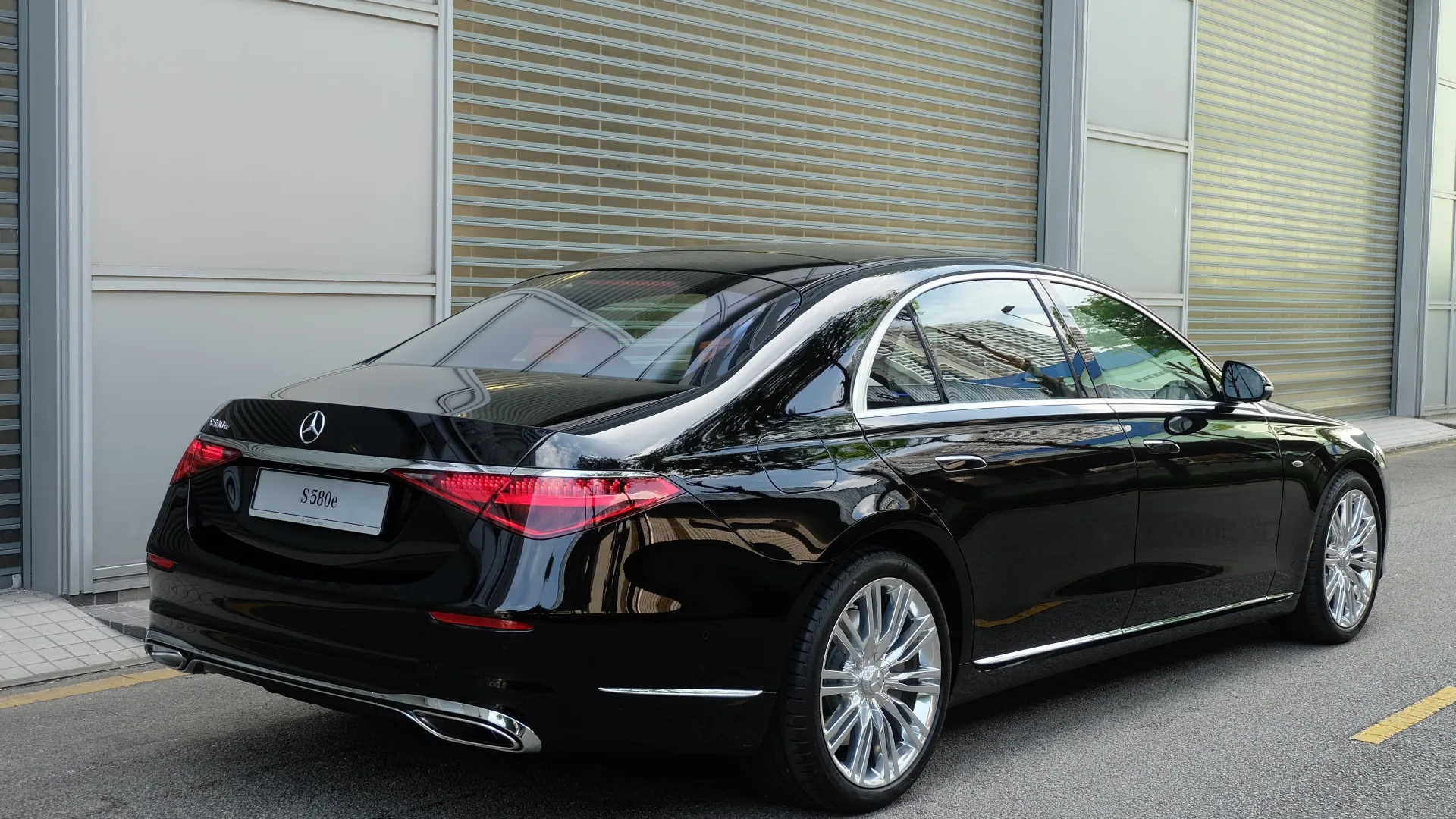 Mercedes-Benz S580e