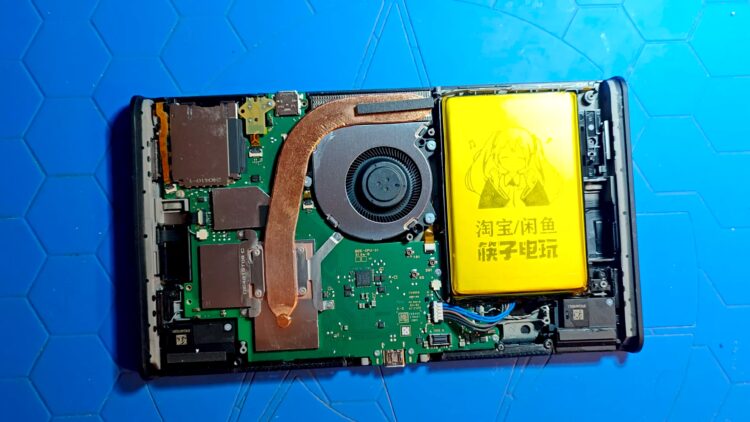 Nintendo-Switch-2-modded-8000mah-battery-2