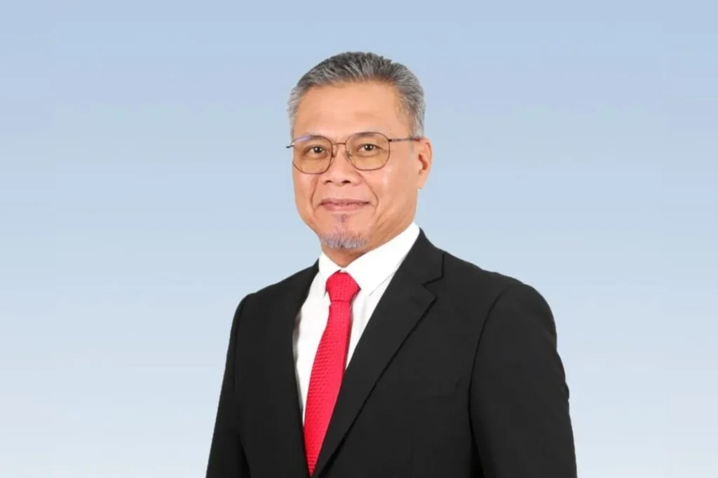 Encik Nor Azmi Mohd Yusof Rapid Rail CEO