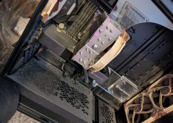 Redditor-bid-PC-Casing-full-system-1