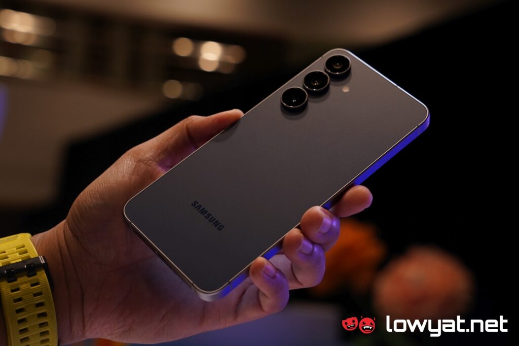 Samsung Galaxy S25 FE back