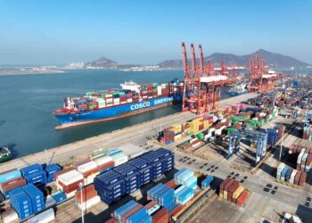Shipping-Container-Stock-Image-Getty-1