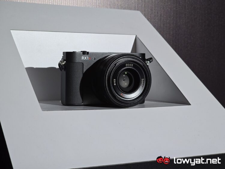 Sony-RX1R-III-Launch-1