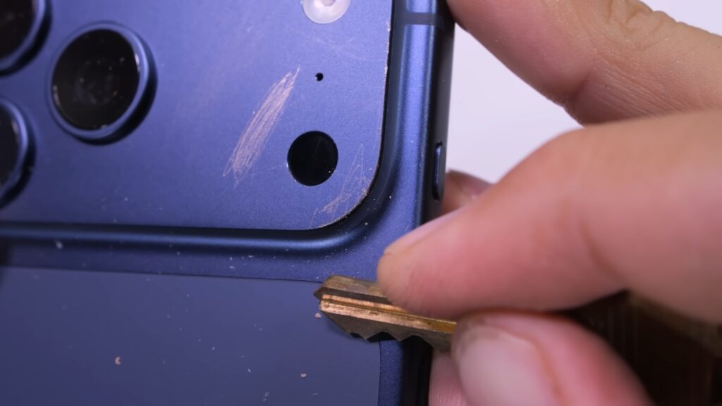 iPhone 17 scratches