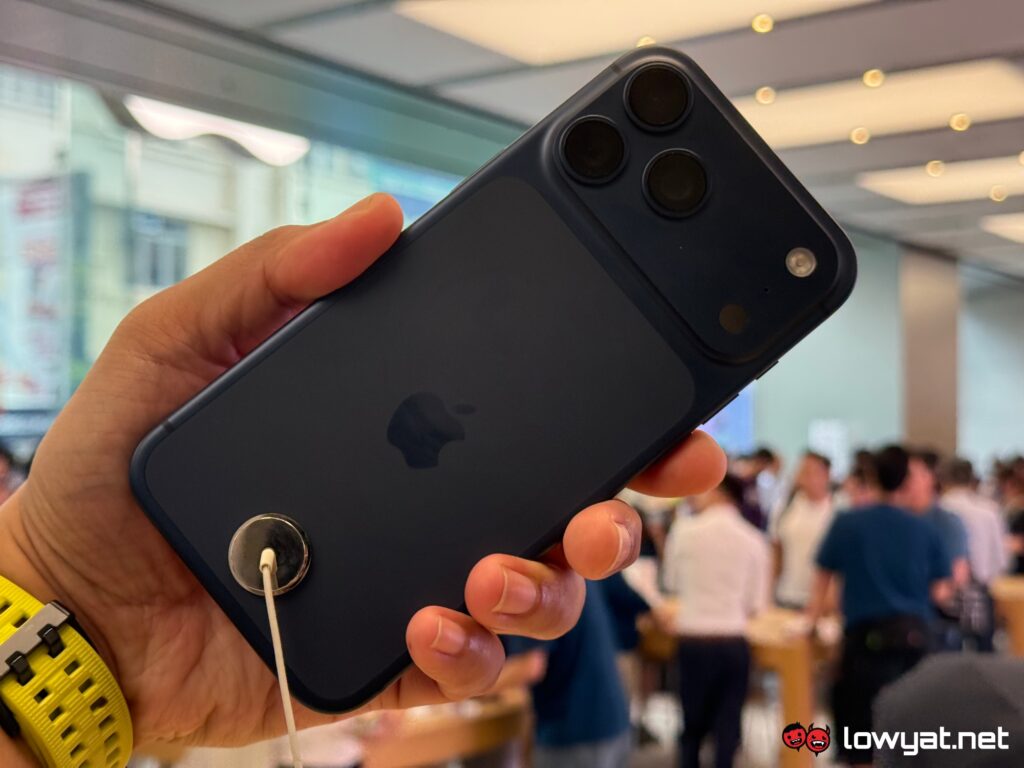 iphone 17 pro max hands on