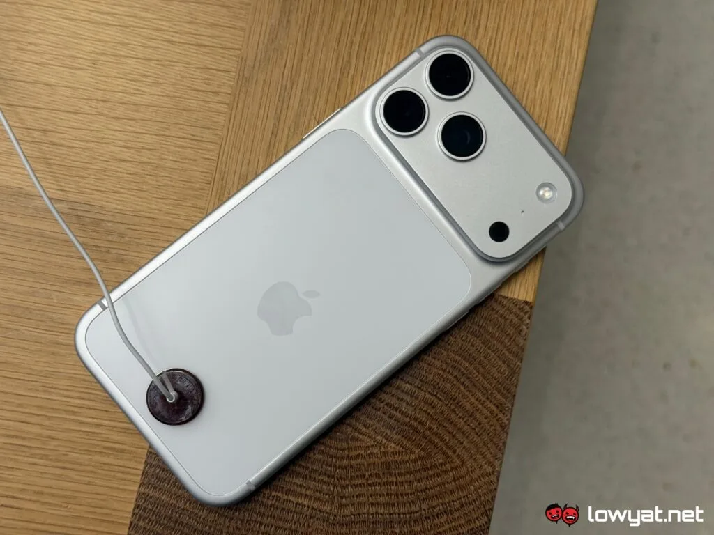 iphone 17 pro max hands on