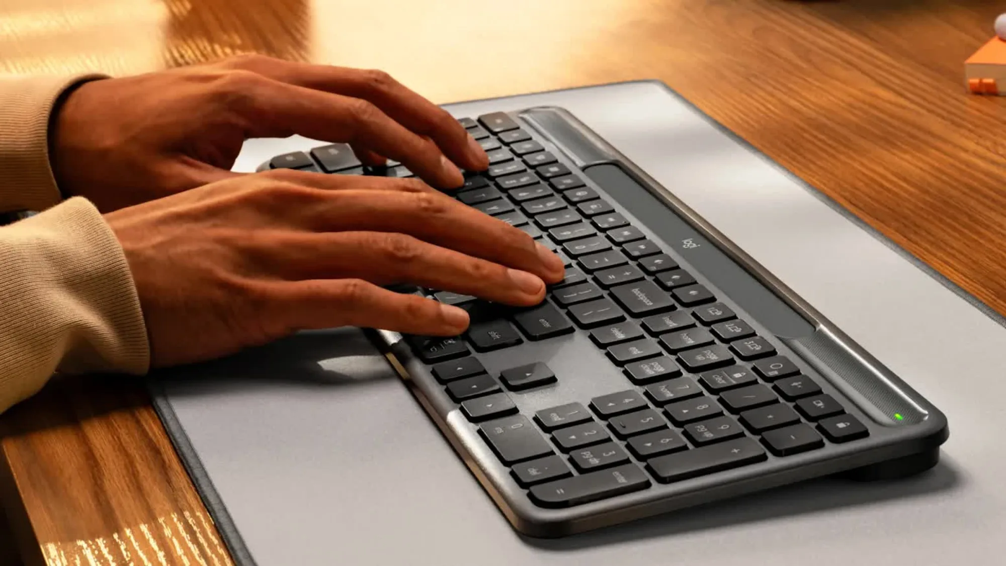 logitech k980 solar keyboard