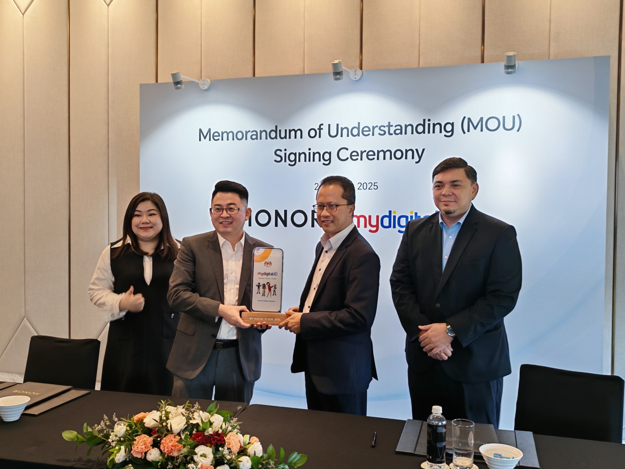 mydigital id honor malaysia partnership