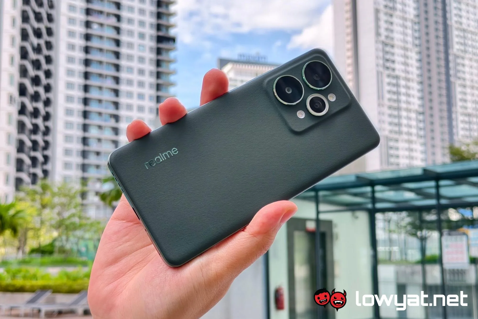 realme 15 Pro 5G branded 1
