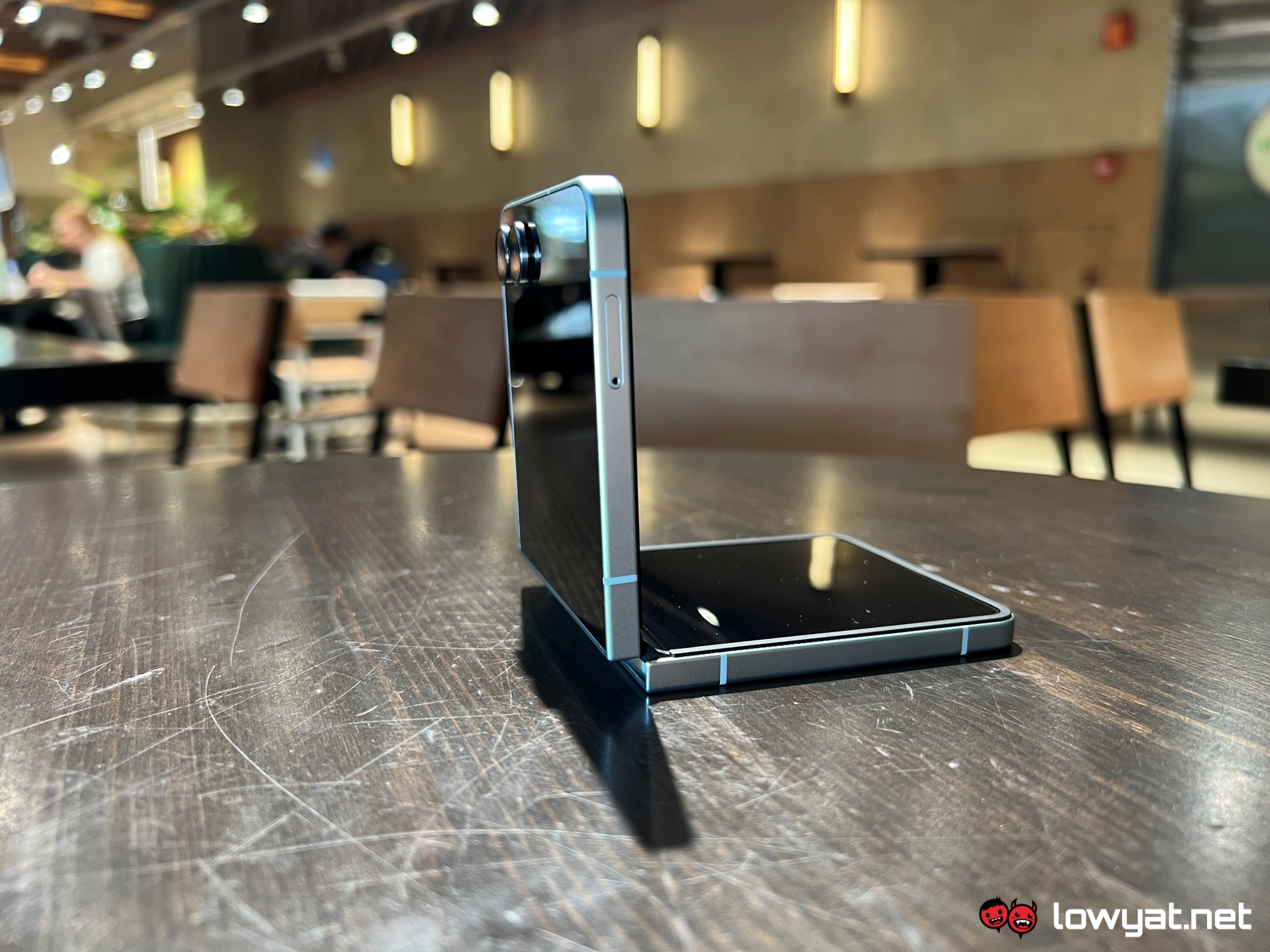 samsung galaxy z flip7 new angles