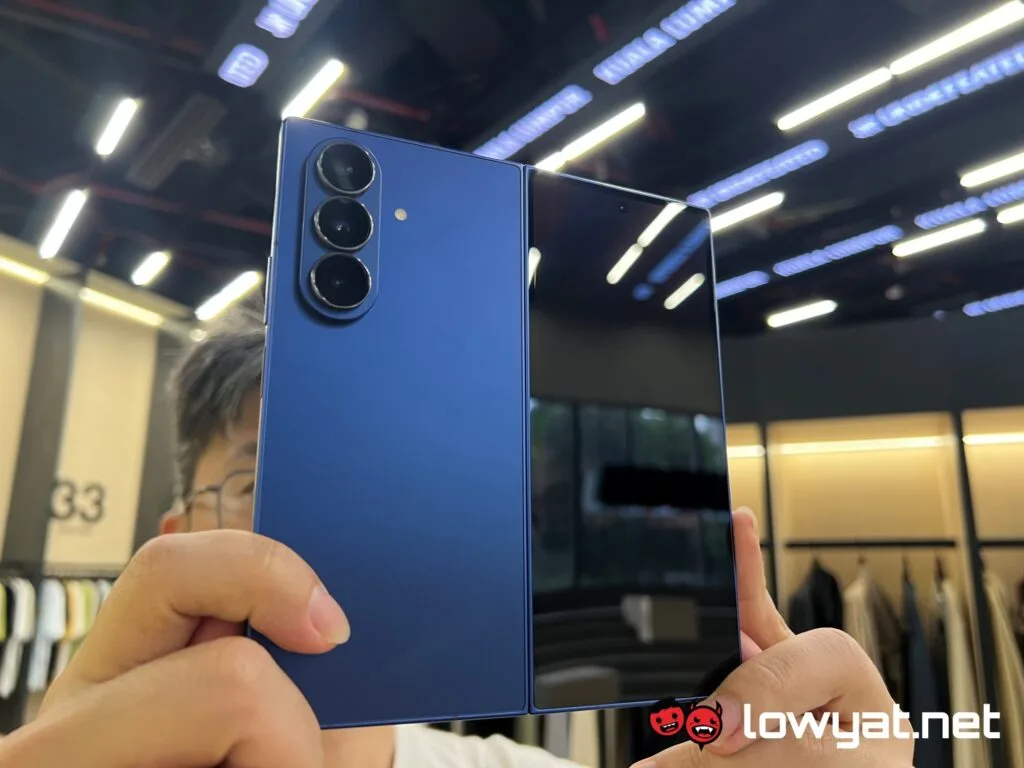 Samsung Galaxy Z Fold8 Review: Bigger Changes, Bigger Compromises 49 samsung galaxy z fold7 workflow