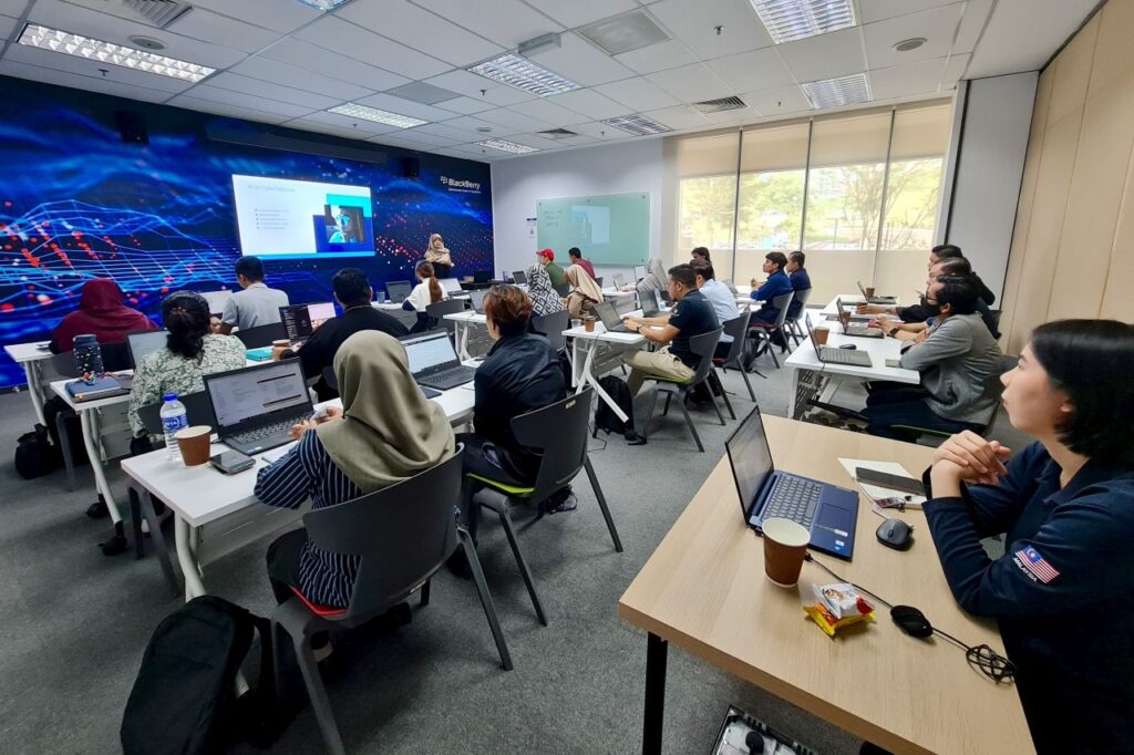 Class at MCMC and BlackBerry Cybersecurity Centre of Excellence