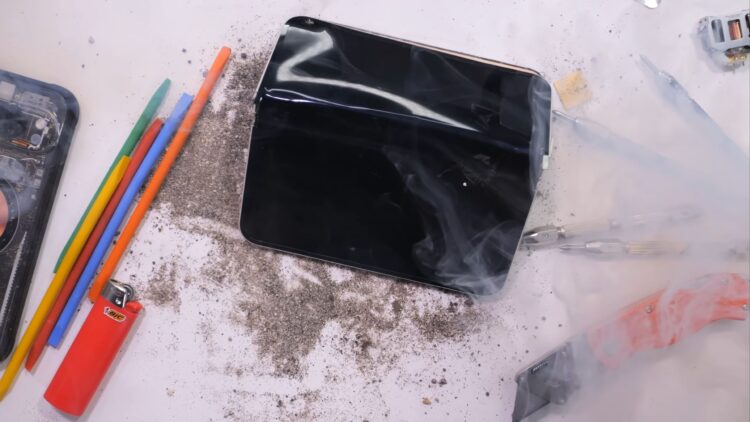 Jerryrigseverything-google-pixel-10-pro-fold-explosion-1