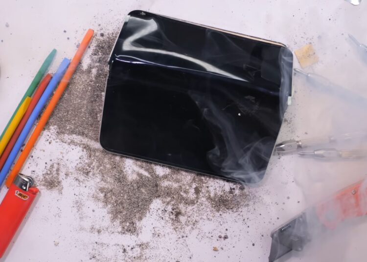 Jerryrigseverything-google-pixel-10-pro-fold-explosion-1