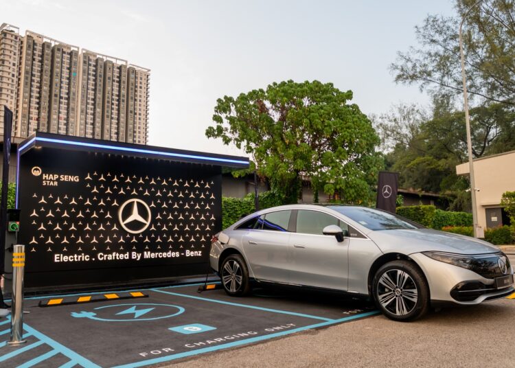 Mercedes-Benz New EV Charging Hub