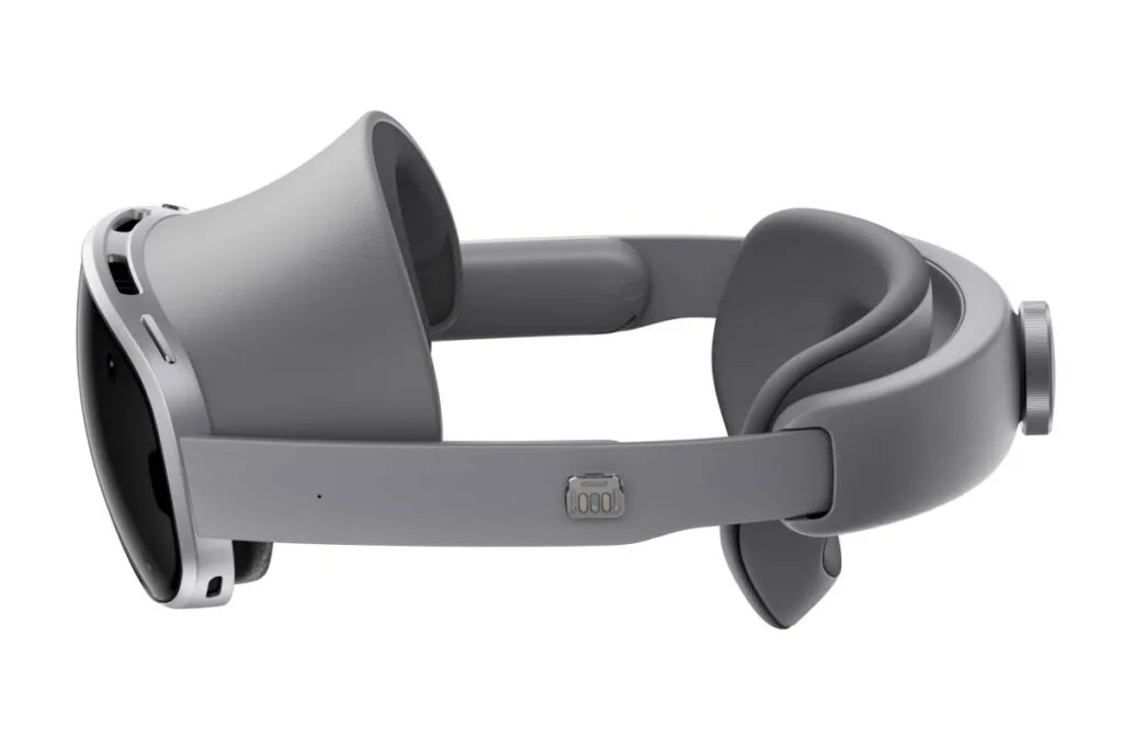 Samsung Galaxy XR side