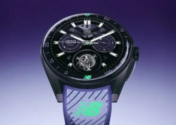 Tag Heuer Connected Calibre E5 New Balance Edition