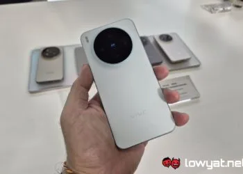 vivo X300 back