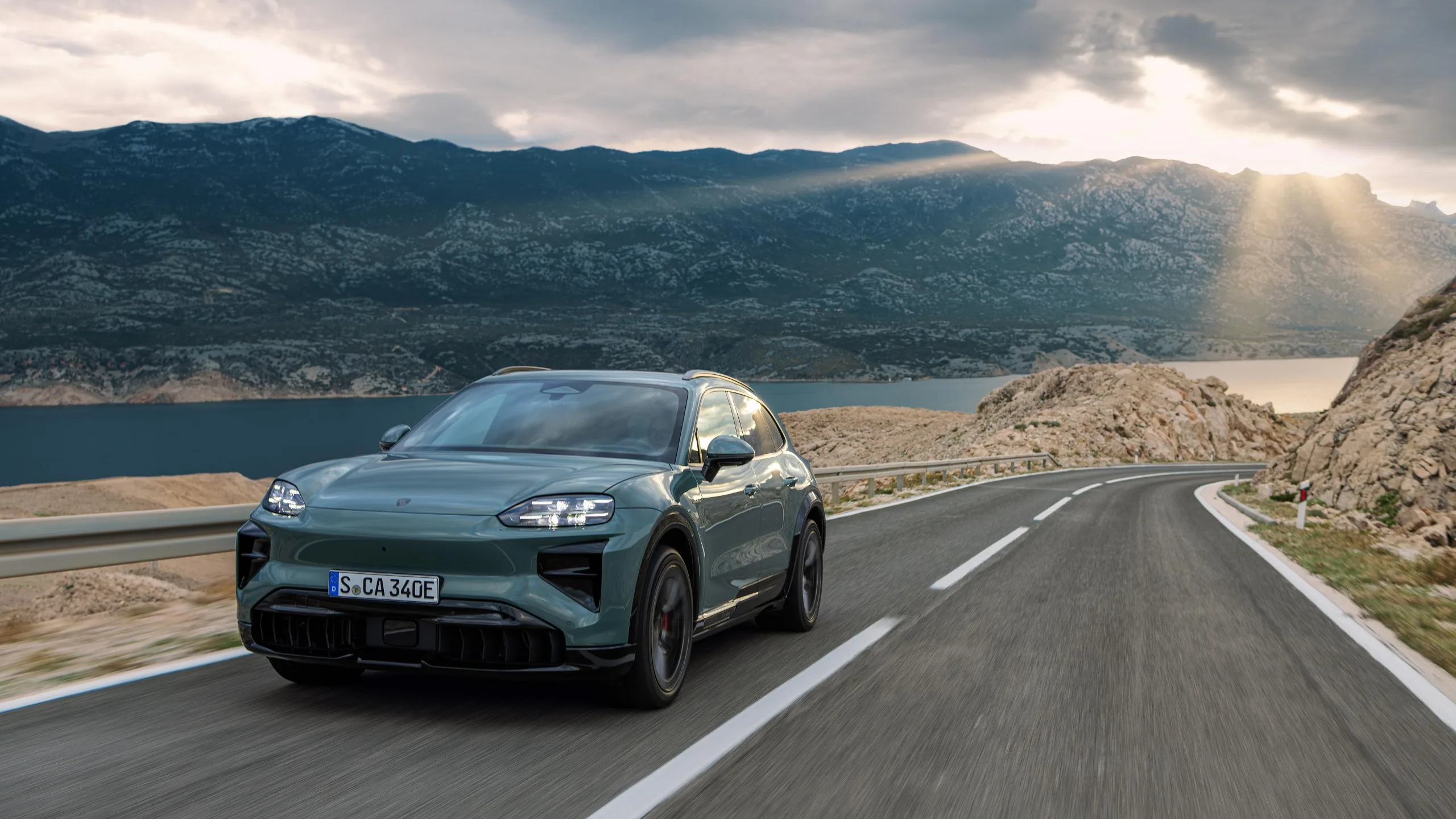 Porsche Cayenne EV