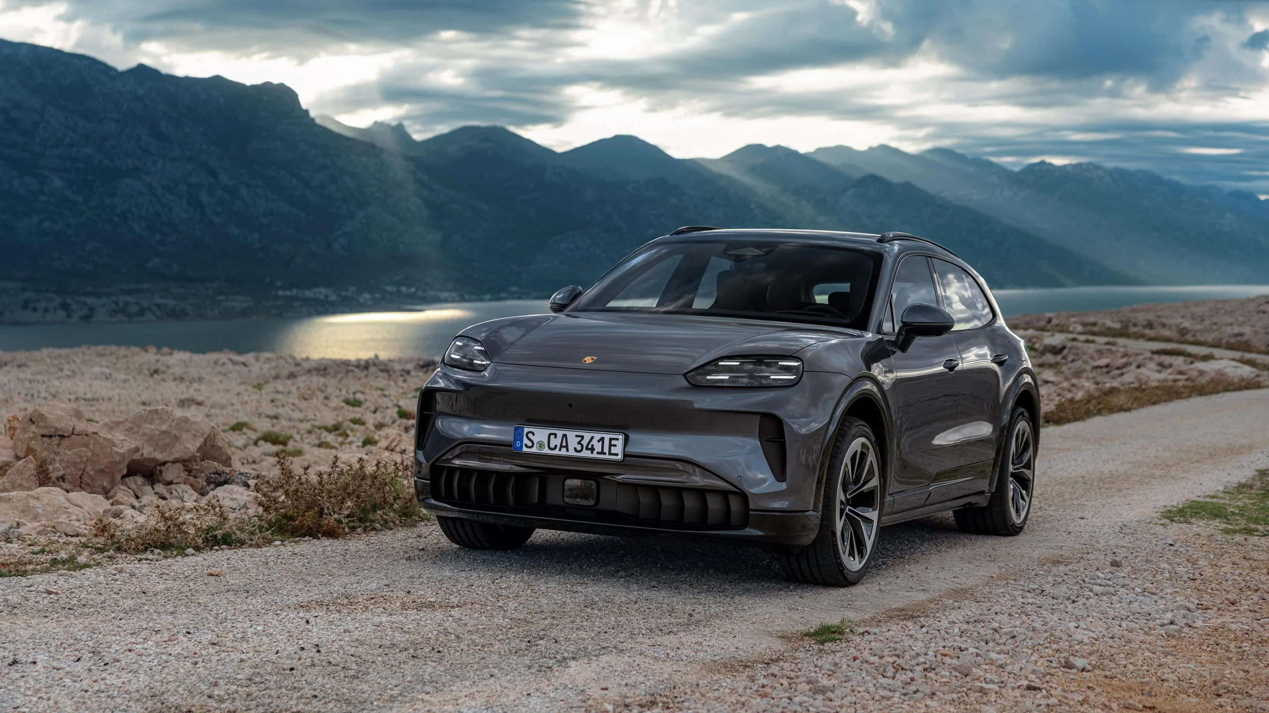Porsche Cayenne EV