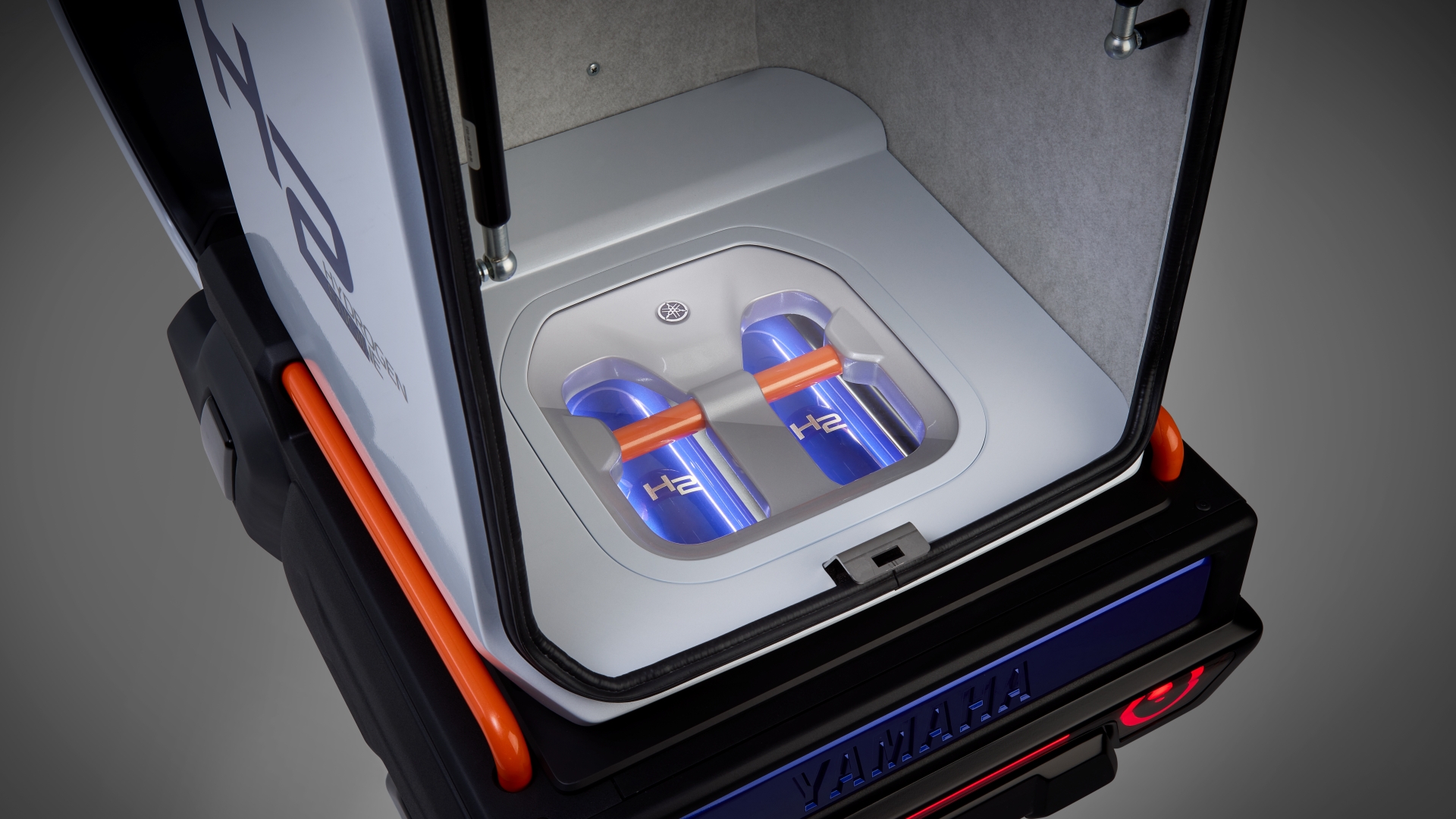 Yamaha models at JMS