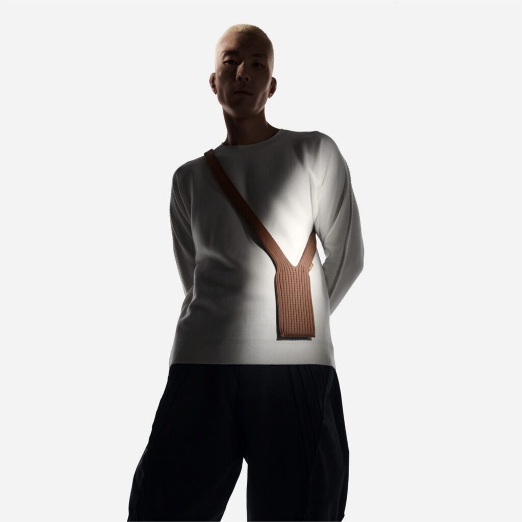 Apple Issey Miyake iPhone Pocket