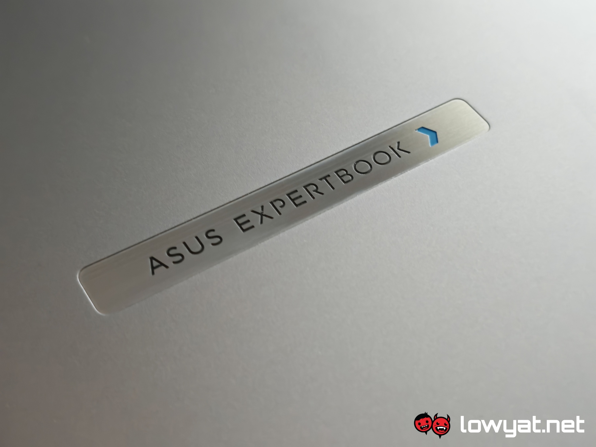 ASUS ExpertBook P5