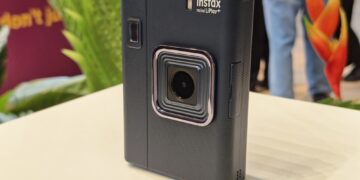 Fujifilm instax mini LiPlay+