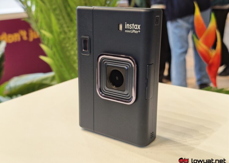 Fujifilm instax mini LiPlay+