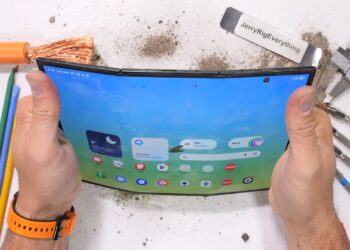 Samsung Galaxy Z TriFold JerryRigEverything