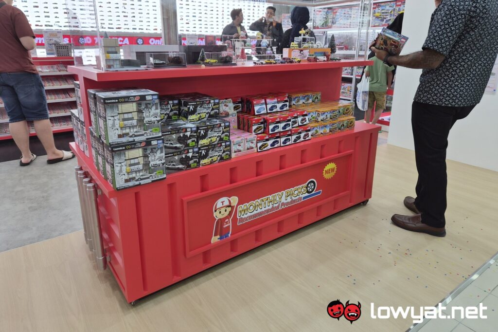 Tomica Brand Store Malaysia entrance monthly pick