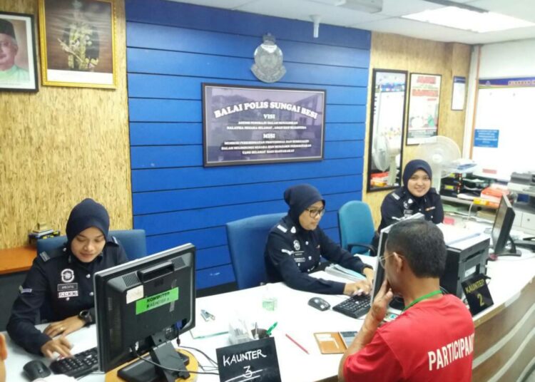 govt relaxes dress code rules for emergencies