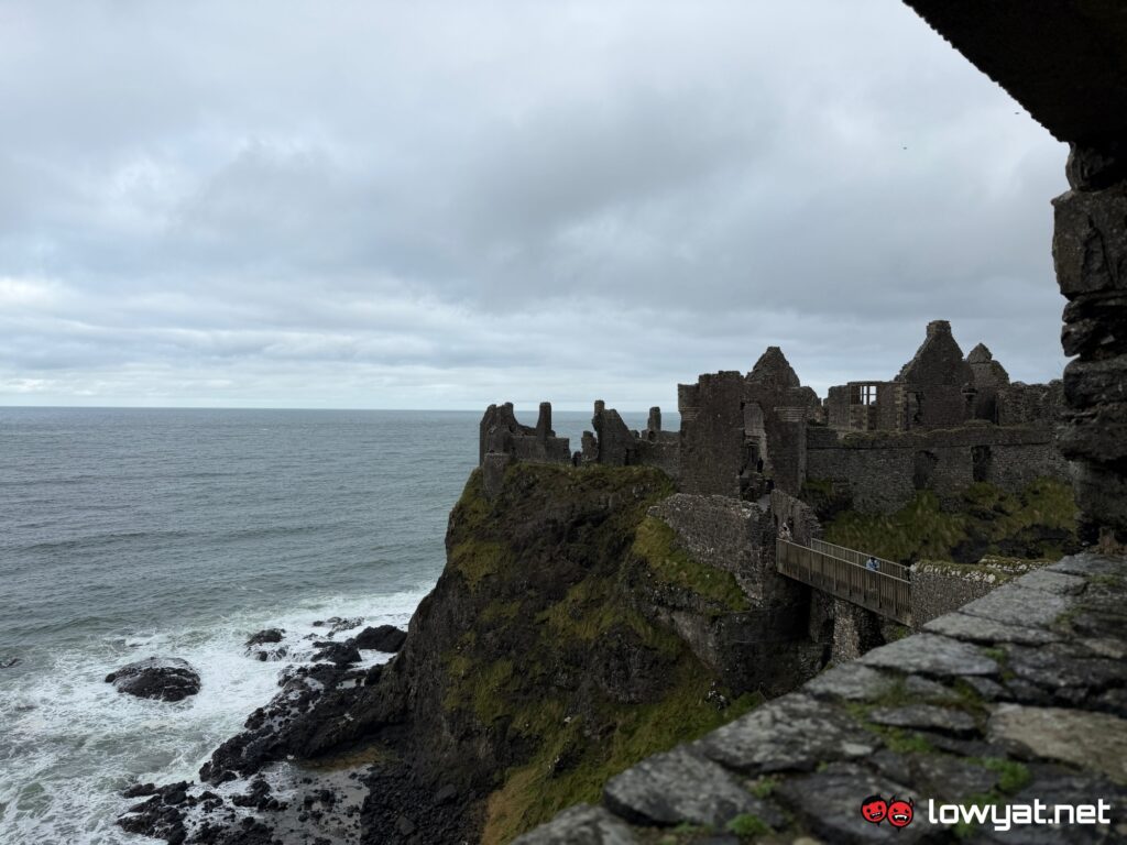 iphone 17 pro review camera